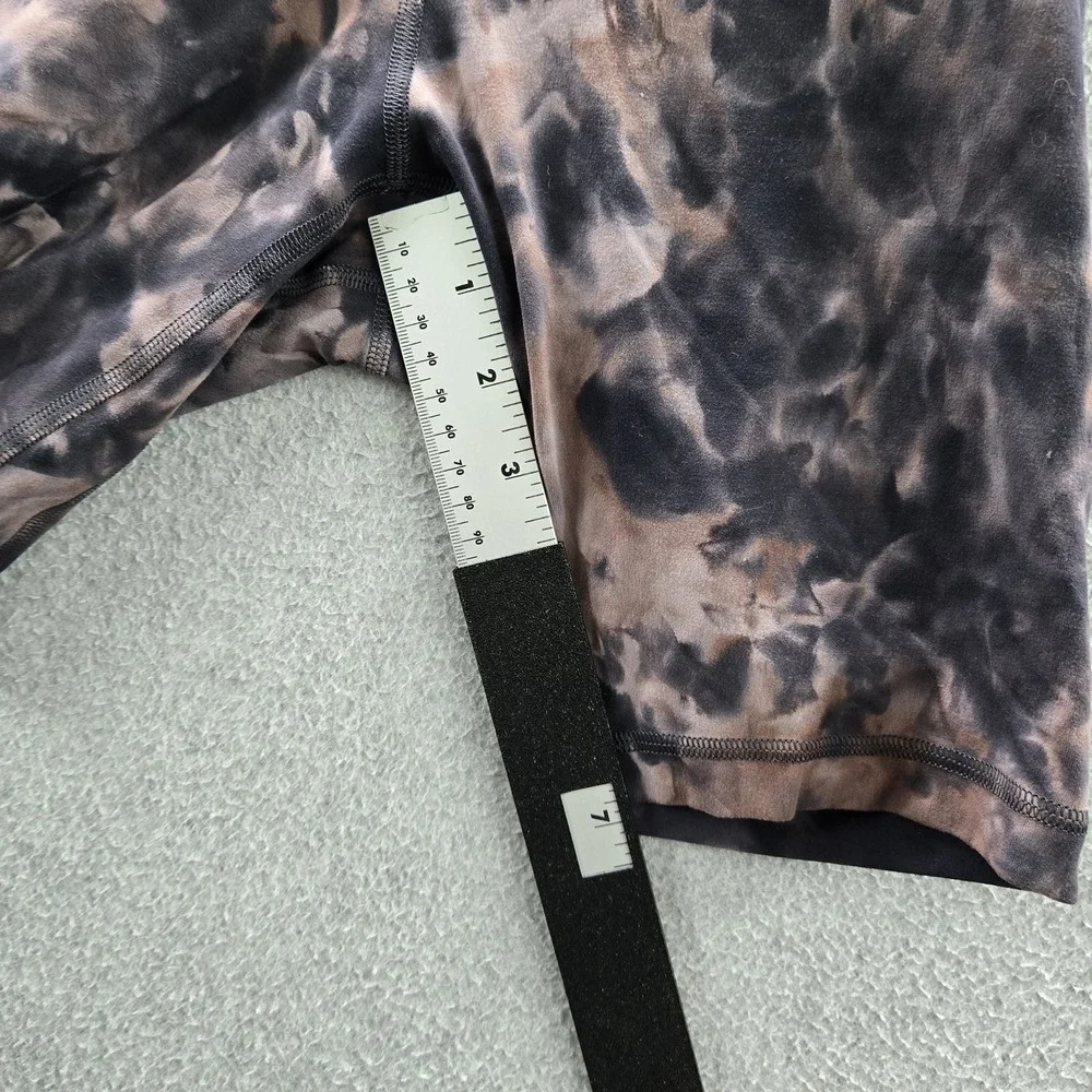 Lululemon Women Activewear Shorts 4 Black Tie Diamond Dye Align‎ Yoga